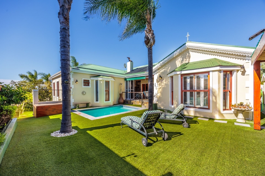 3 Bedroom Property for Sale in Bergsig Western Cape